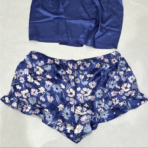 Adore Me Luana Plus Iris Print purple pajama set satin shorts tank 1x new w tags - Picture 6 of 10